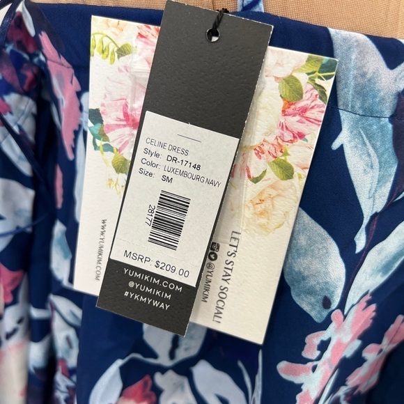 YUMI Kim Celine‎ Blue Floral Flutter Sleeve Mini Dress - Picture 9 of 13